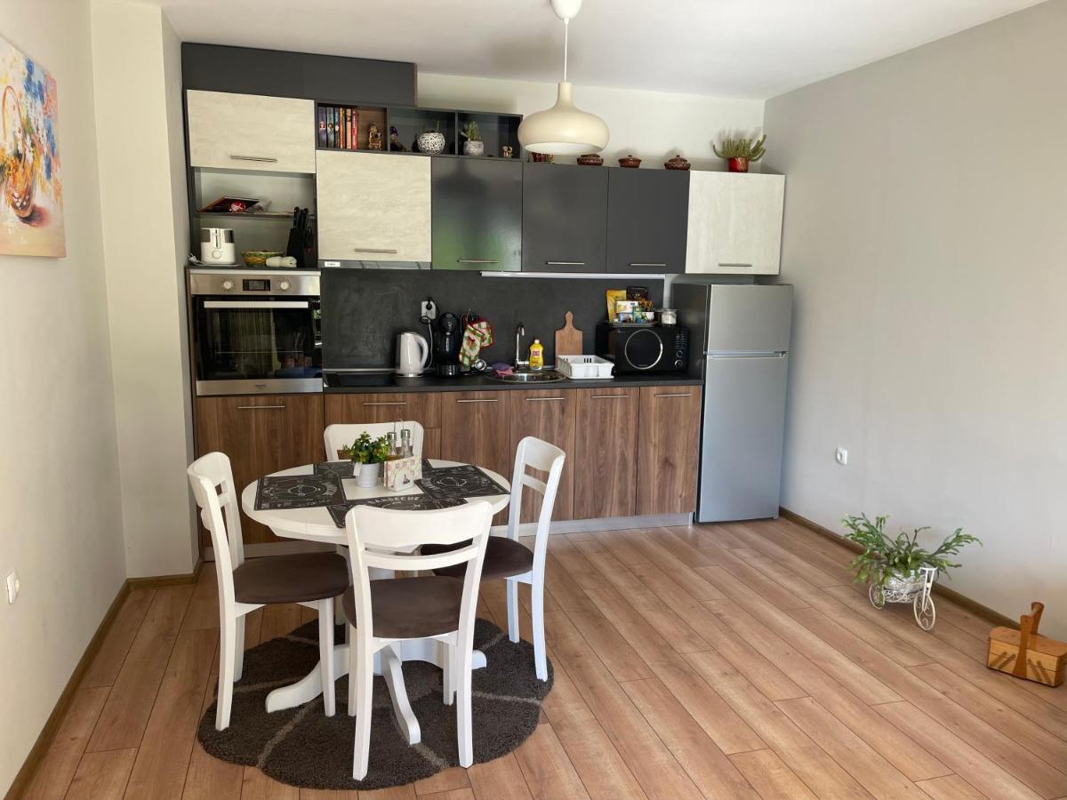 Apartamento Nikol 2 Deluxe Velingrado Exterior foto